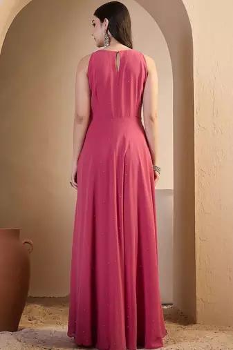 Women Floral Zari and Sequinned Embroidered Ethnic Gown