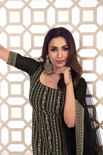 Floral Zari Sequinned Embroidered Kurta Set