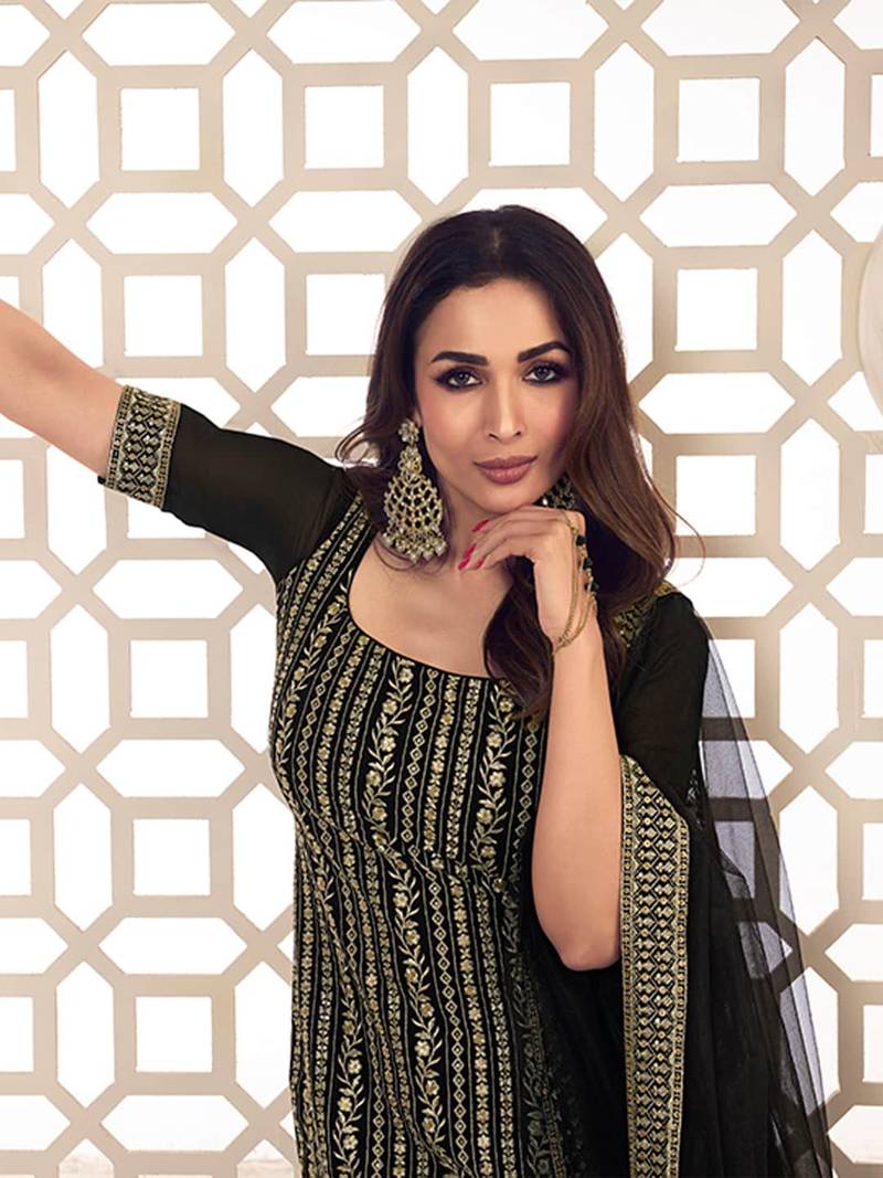 Floral Zari Sequinned Embroidered Kurta Set