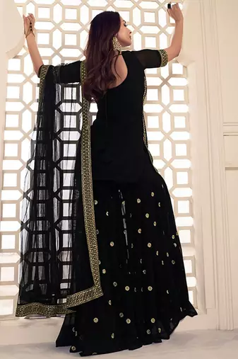 Floral Zari Sequinned Embroidered Kurta Set