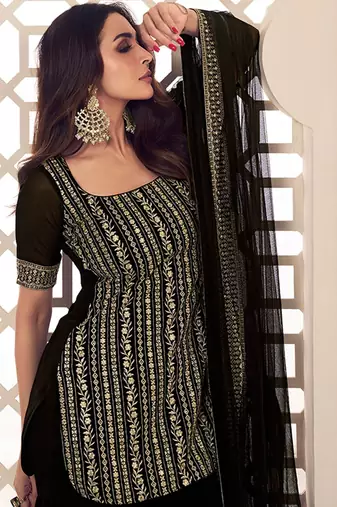 Floral Zari Sequinned Embroidered Kurta Set