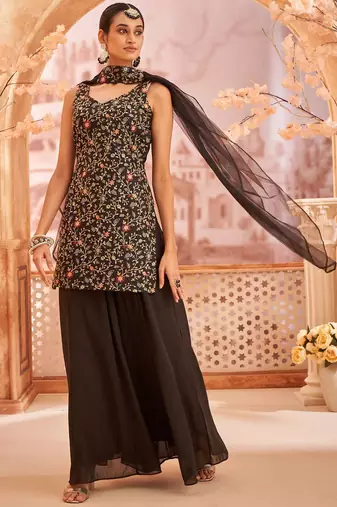 Women Floral Embroidered Regular Thread Work Kurta with Sharara & With Dupatta