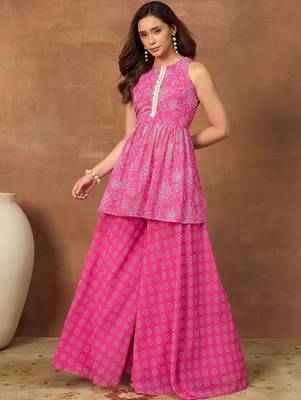 Pink colour Women Floral Print Pleated Top & Palazzos Kurta set 1