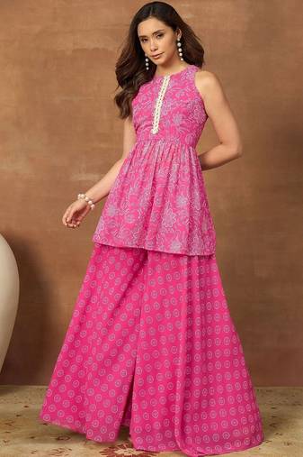Pink colour Women Floral Print Pleated Top & Palazzos Kurta set