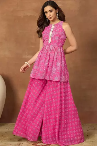 Pink colour Women Floral Print Pleated Top & Palazzos Kurta set
