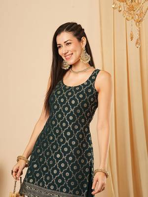 Team Green Printed Kurta with palazzo set  6