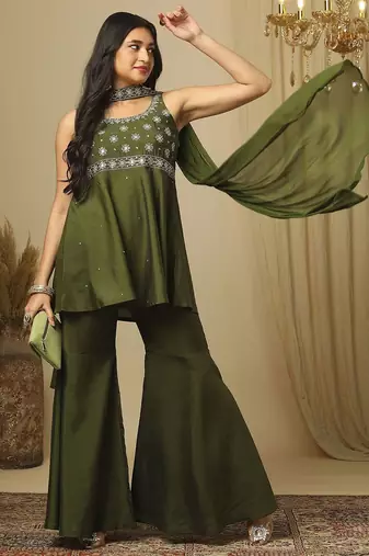Green Embroidered Sleeveless Kurta set