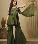 Green Embroidered Sleeveless Kurta set