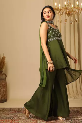 Green Embroidered Sleeveless Kurta set