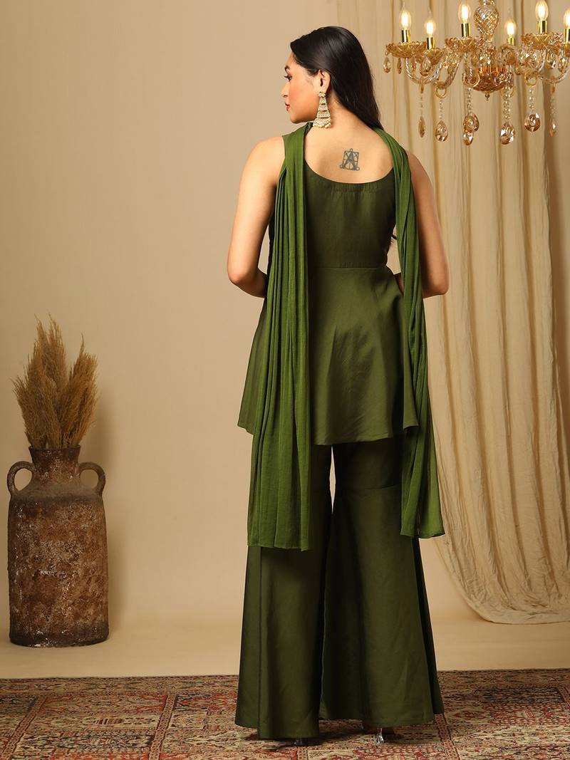 Green Embroidered Sleeveless Kurta set