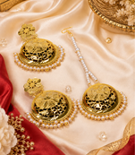 Pearl fringe floral filigree earring tikka set