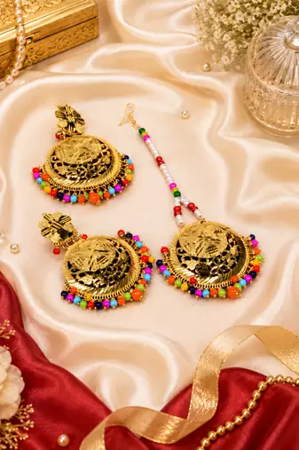 Multicolor beaded floral earring and tikka