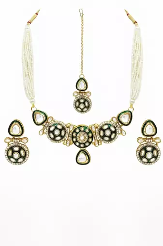 Emerald enamel polki choker set with maang tikka