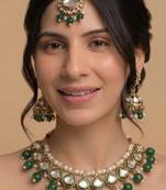 Emerald teardrop polki choker set with maang tikka