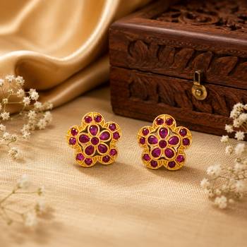 South indian gold plated floral kemp stone stud earrings for women 3