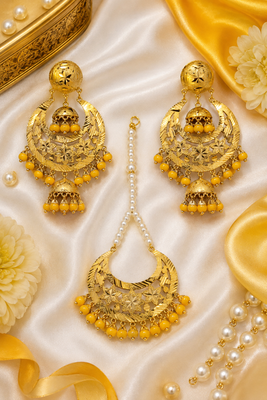 Yellow beaded gold earring tikka set 1