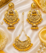 Yellow beaded gold earring tikka set