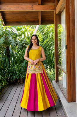 Women’s Chaniya Choli For Navratri - Designer Vichitra Silk Lehenga Choli With Shrug – Handwork Latkan 3