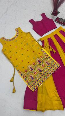 Women’s Chaniya Choli For Navratri - Designer Vichitra Silk Lehenga Choli With Shrug – Handwork Latkan 5