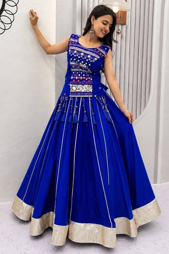 Women’s Chaniya Choli For Navratri – Pure Cotton Mirror Hand Work & Ribbon Work With 6 Meter Lehenga