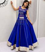 Women’s Chaniya Choli For Navratri – Pure Cotton Mirror Hand Work & Ribbon Work With 6 Meter Lehenga