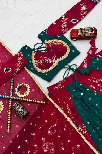 Women’s Designer Chaniya Choli For Navratri – Fox Georgette Heavy Thread Sequence Work With Dupatta