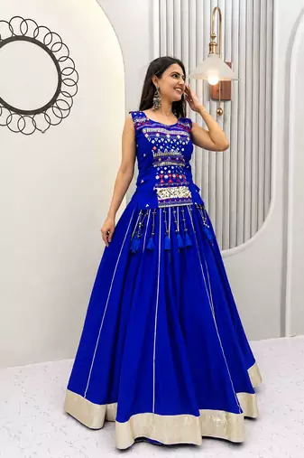 Women’s Chaniya Choli For Navratri – Pure Cotton Mirror Hand Work & Ribbon Work With 6 Meter Lehenga