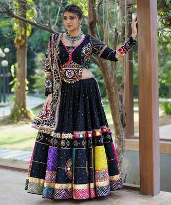 Black Mirror With Lampi Lace Borders Cotton Lahenga Choli Set 4