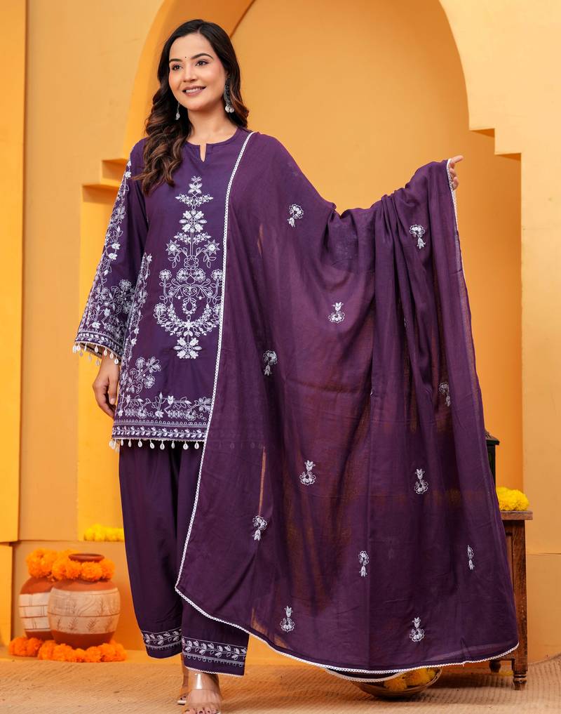 Purple Cotton embroidered 3 pcs kurta set 
