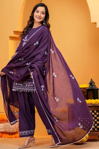Purple Cotton embroidered 3 pcs kurta set 