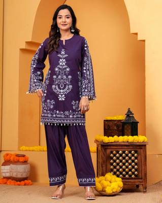 Purple Cotton embroidered 3 pcs kurta set  4