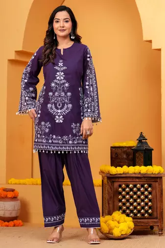 Purple Cotton embroidered 3 pcs kurta set 
