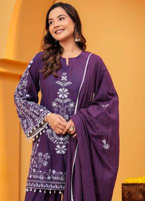 Purple Cotton embroidered 3 pcs kurta set  5