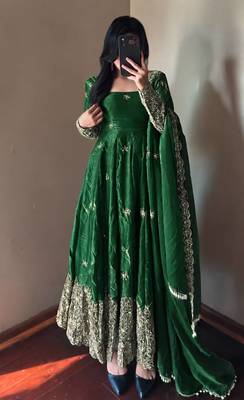 dark green color sequin embroidery silk blend gown set 1
