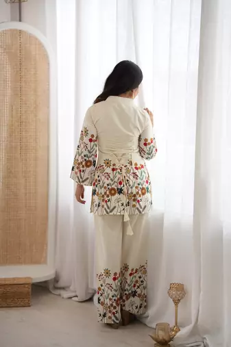 White floral printed slub cotton kurta pant set with lining