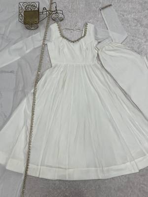 White mirror handwork mal chanderi anarkali gown with dupatta and pant set 5