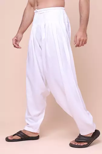 W & g men’s white cotton blend patiala
