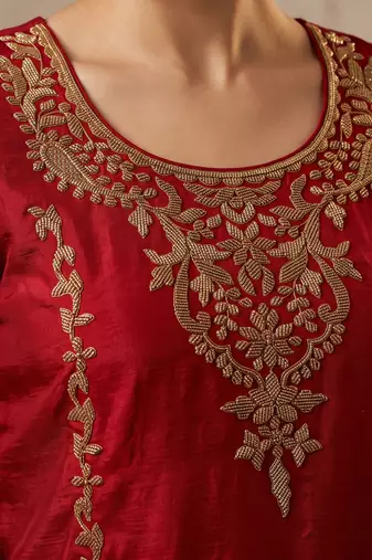 Red premium chinnon beads work suit set