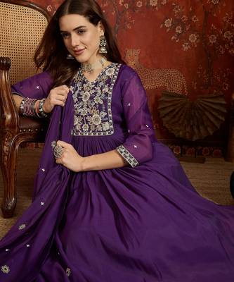 Purple cotton embroidered kurta set. 2