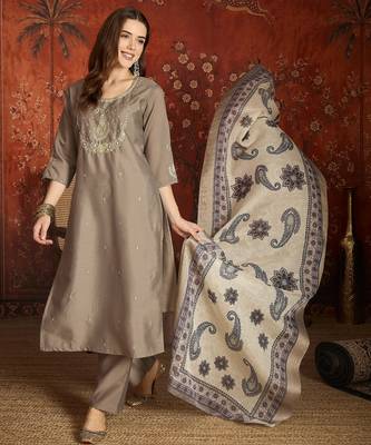 Grey cotton embroidered kurta set 4