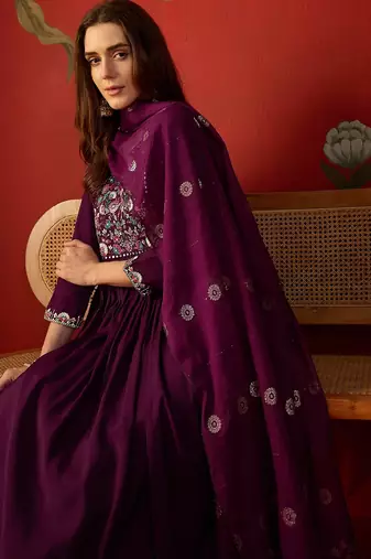 Wine cotton embroidered kurta set