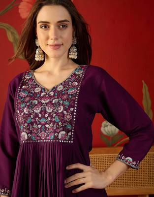 Wine cotton embroidered kurta set 5