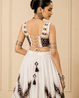 White Heritage Print Garba Lehenga Set with Mirror Work Blouse 4