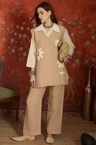 Beige jute cotton patch work co-ord set.