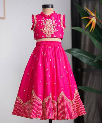 Rani pink embroidered dola silk lehenga set 5