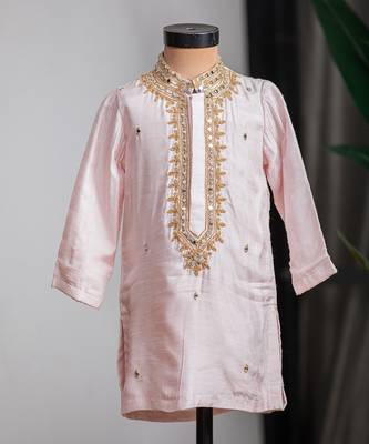 Pink embroidered dola silk kurta set 2
