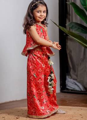 Red printed zarna silk kurti co ord set 5