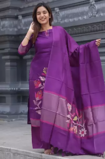 Wine woven jacquard kurti dupatta with pant