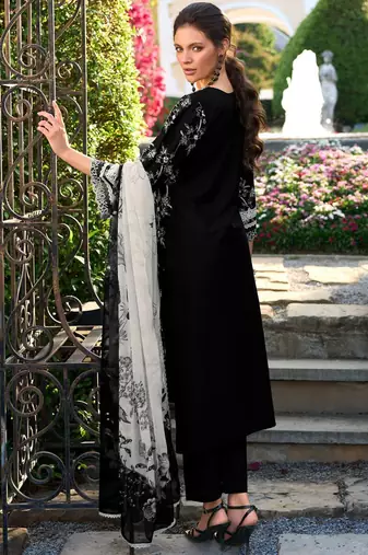 Women Floral Embroidered Regular Thread Work Pure Cotton Kurta Set