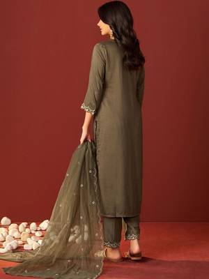 Women Ethnic Motifs Embroidered Regular Sequinned Kurta with Trousers & Dupatta 4